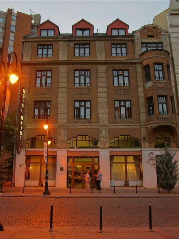 Bristol Hotel Skopje Buitenkant foto